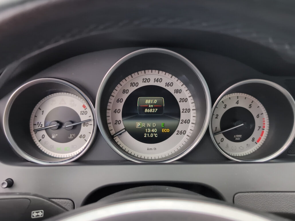 Mercedes-Benz C 180 CGI Coupe *Xenon ILS*Pano*Leder*Distro*19Z – Bild 11