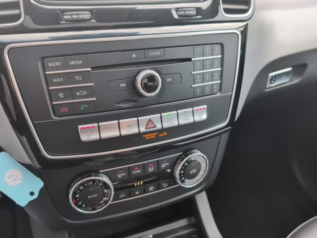 Mercedes-Benz GLE 350 d 4M AMG line *Airmatic*Pano*eAHK* – Bild 12