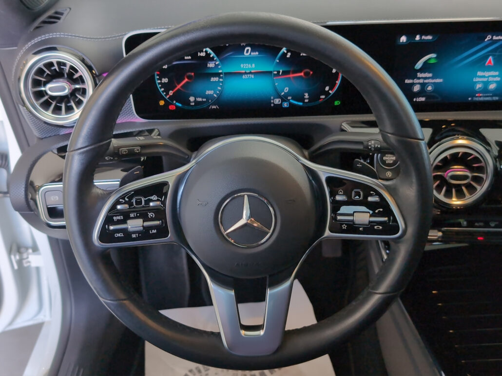 Mercedes-Benz CLA 200 Shooting Brake d *Pano*LED*Ambien*Totwin – Bild 12