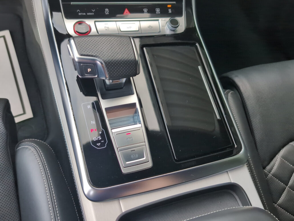 Audi SQ8 *Matrix*Pano*HUD*StHz*Massage*B&O*AHK*Nacht* – Bild 12
