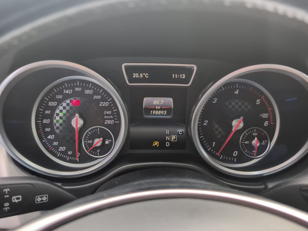 Mercedes-Benz GLE 350 d 4M AMG line *Airmatic*Pano*eAHK* – Bild 13
