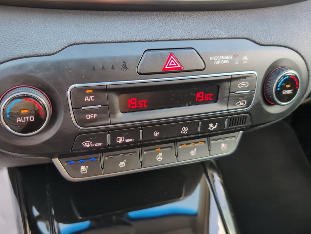 Kia Sorento Platinum Edition 4WD *LED*HUD*Pano*AHK* – Bild 13