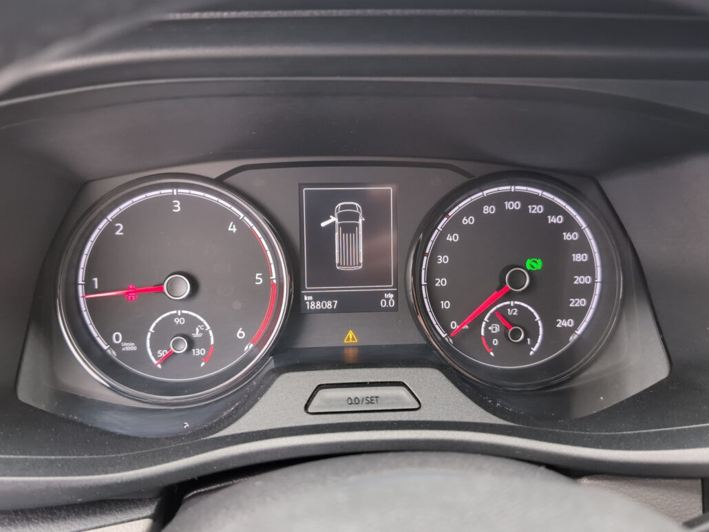 VW T6.1 Caravelle FWD*LED*DSG*Navi*7.Sitze*AHK*ACC* – Bild 13