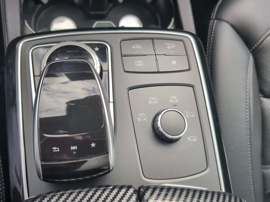 Mercedes-Benz GLE 350 d 4M AMG line *Airmatic*Pano*eAHK* – Bild 15