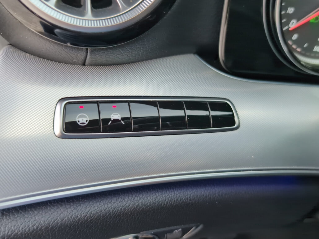 Mercedes-Benz E 400 AMG 4M *Wide*Multib*StHz*Pano*Burmes – Bild 15