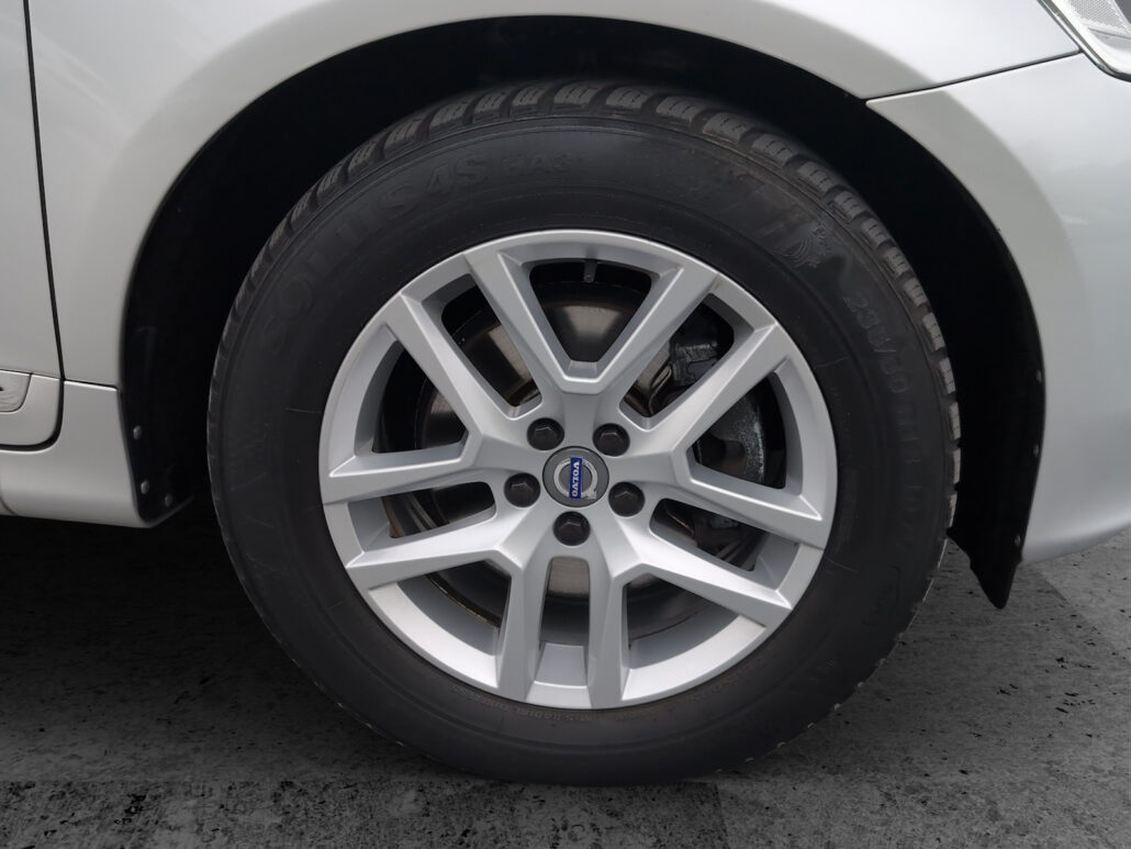 Volvo XC60 Summum 2WD *abn.AHK*Leder*Navi*Xenon* – Bild 18