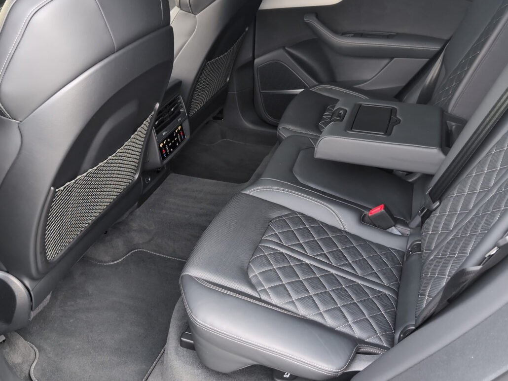 Audi SQ8 *Matrix*Pano*HUD*StHz*Massage*B&O*AHK*Nacht* – Bild 18