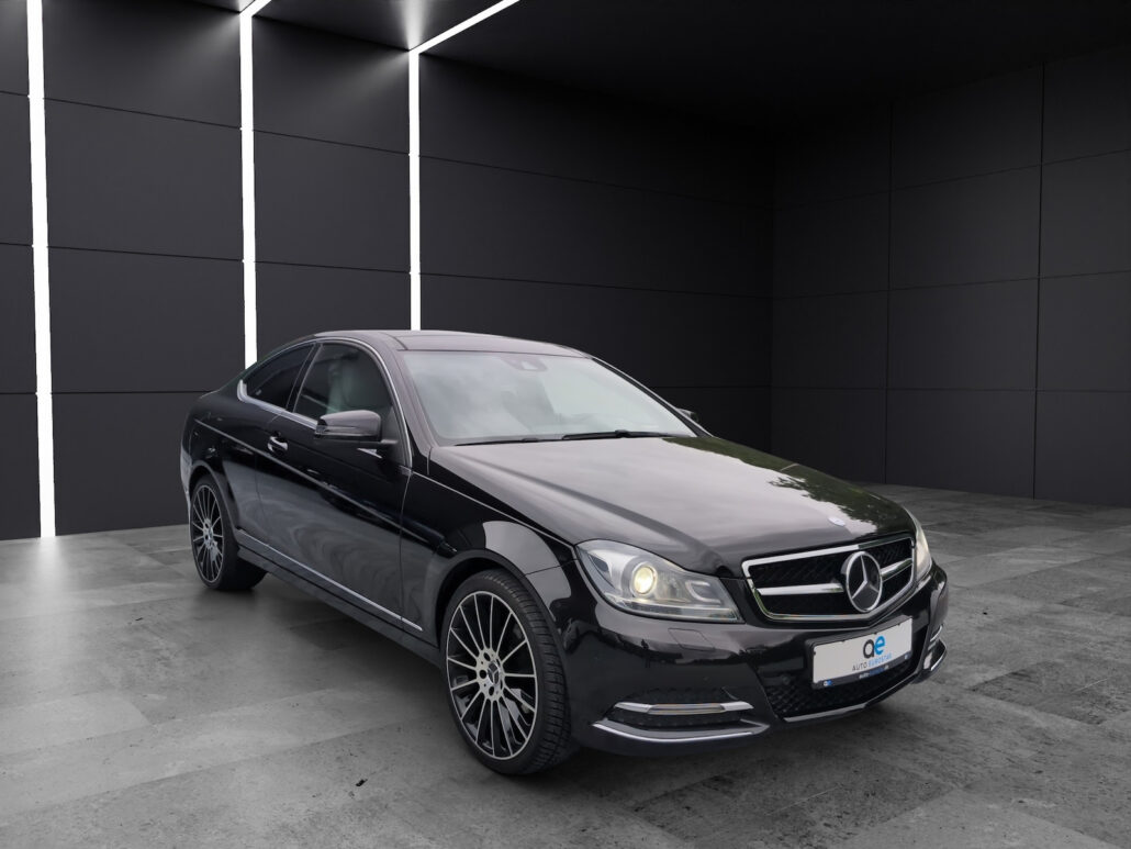 Mercedes-Benz C 180 CGI Coupe *Xenon ILS*Pano*Leder*Distro*19Z – Bild 2