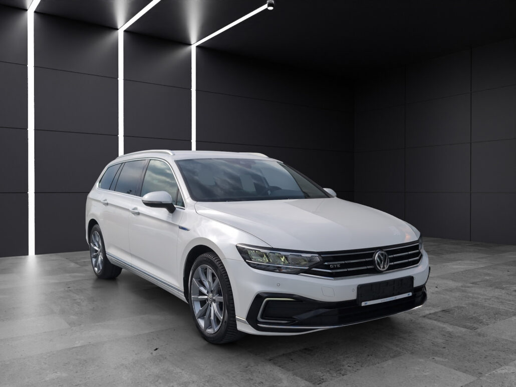 VW Passat Variant GTE R-Line*Virtua*AHK*DCC*ACC*360 – Bild 2