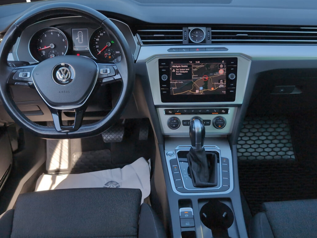 VW Passat Variant Comfortline *LED*AHK*ACC*Assist+* – Bild 21