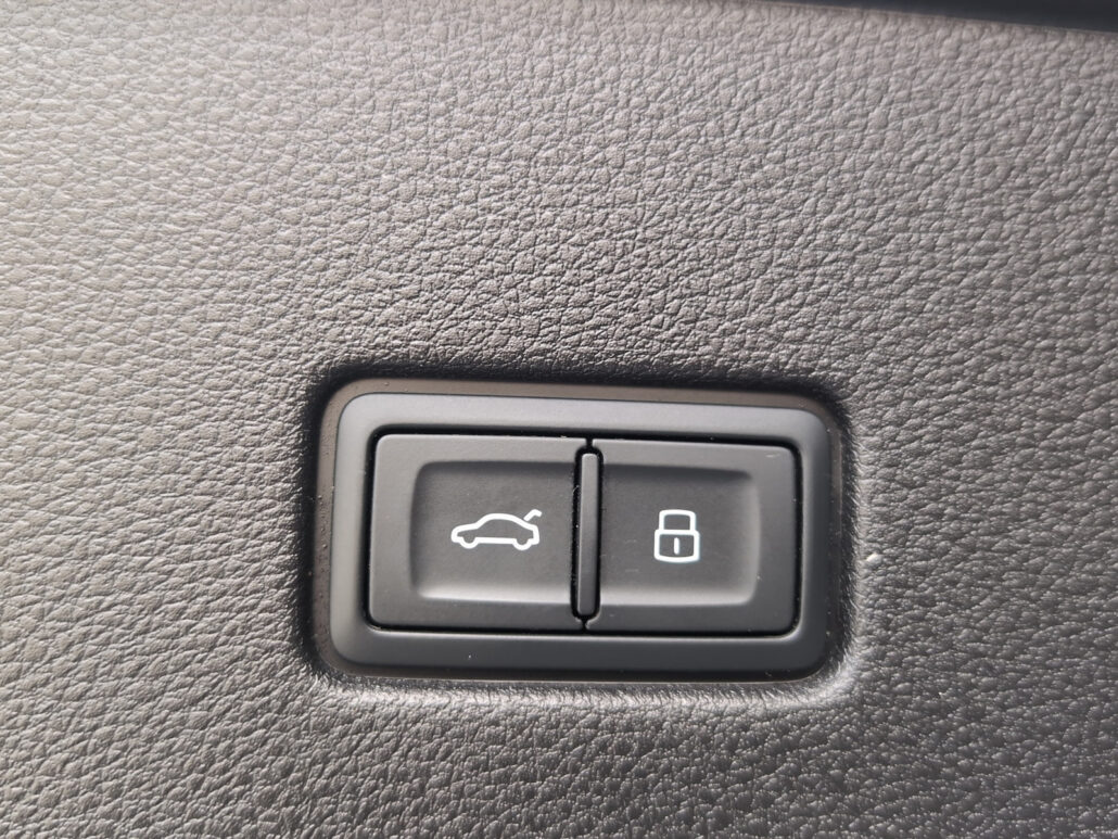 Audi SQ8 *Matrix*Pano*HUD*StHz*Massage*B&O*AHK*Nacht* – Bild 22