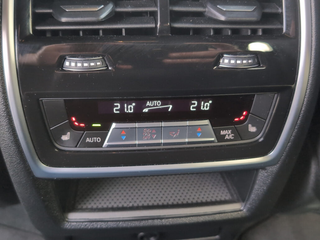 BMW X5 xDrive 30 d M Sport *Laser*StHz*AHK*H&K*HUD* – Bild 22