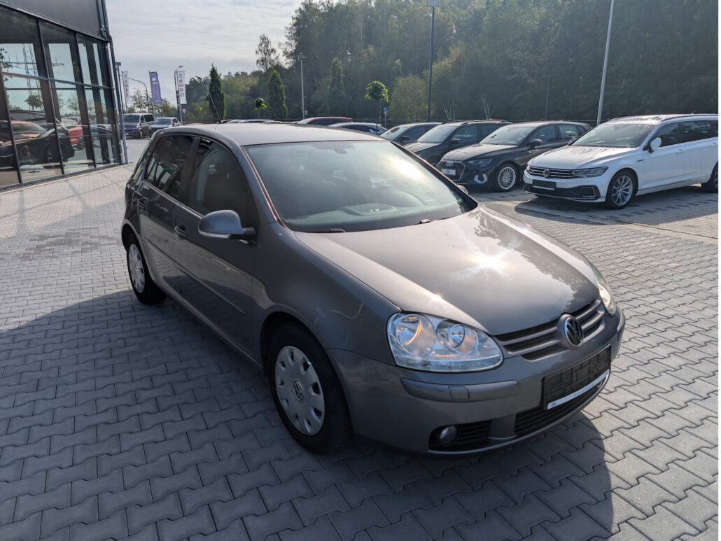 VW Golf V 1,6 United *Klima+*Zahnriehmen gewechselt – Bild 3