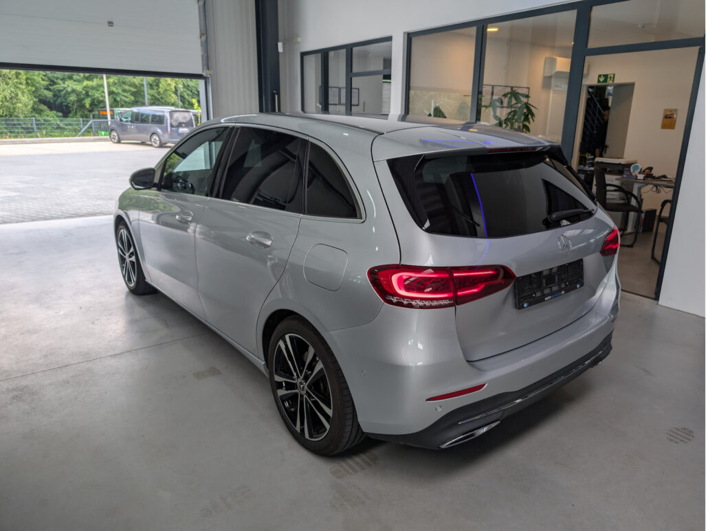 Mercedes-Benz B 220 d *eAHK*eHeck*LED*Premium Paket* – Bild 4