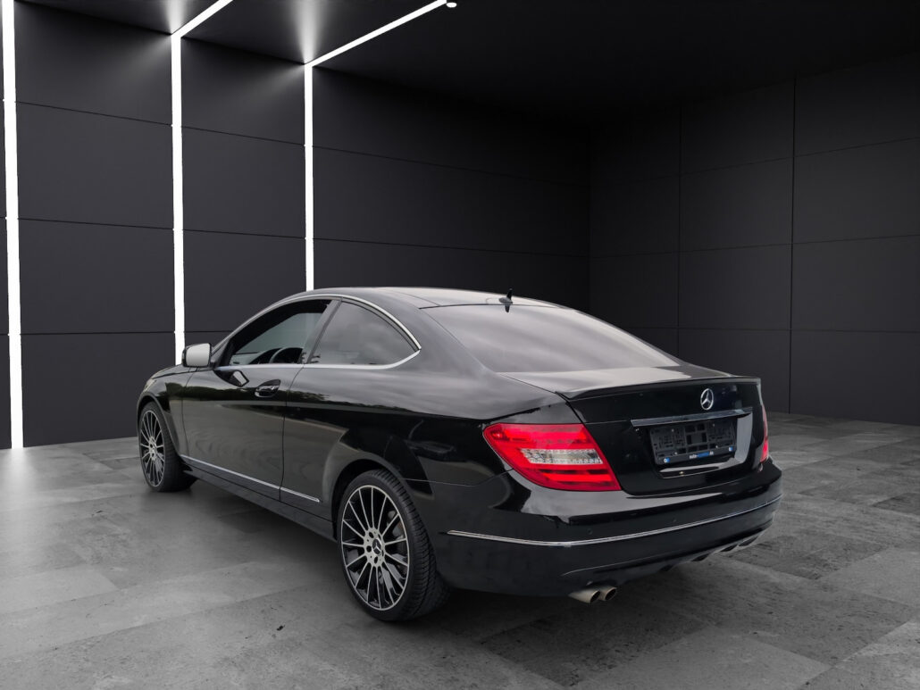 Mercedes-Benz C 180 CGI Coupe *Xenon ILS*Pano*Leder*Distro*19Z – Bild 4