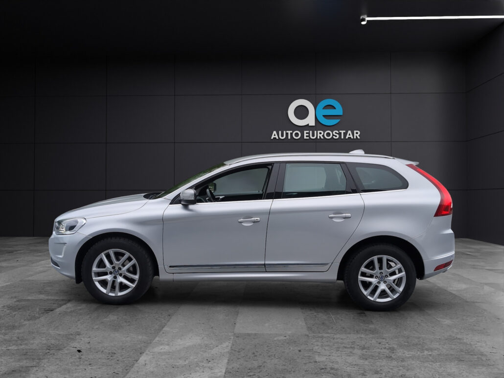 Volvo XC60 Summum 2WD *abn.AHK*Leder*Navi*Xenon* – Bild 6