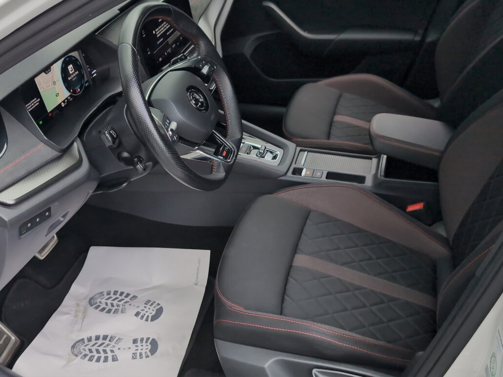Skoda Octavia RS 4×4 *LED*DCC*ACC*eAHK* – Bild 7
