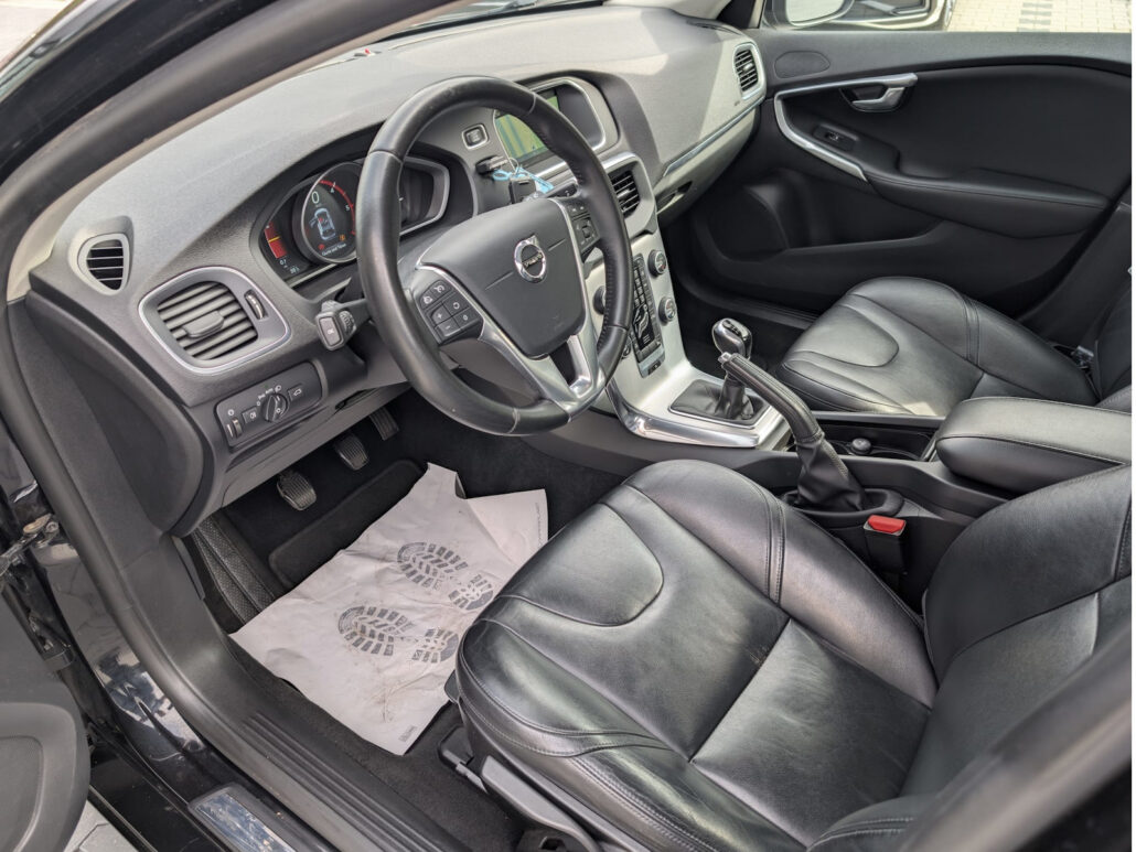 Volvo V40 Inscription *LED*Leder*Sensus*Navi* – Bild 8
