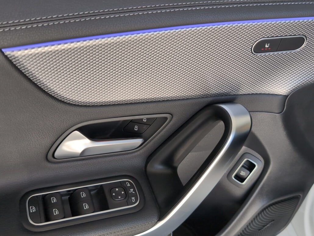 Mercedes-Benz CLA 200 Shooting Brake d *Pano*LED*Ambien*Totwin – Bild 8