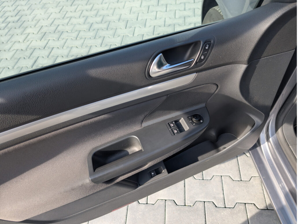 VW Golf V 1,6 United *Klima+*Zahnriehmen gewechselt – Bild 8