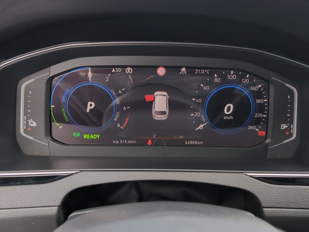 VW Passat Variant GTE R-Line*Virtua*AHK*DCC*ACC*360 – Bild 9
