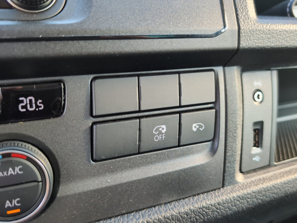 VW T6 Multivan *abn.AHK*Navi*StHz*Elek.Tür*Carplay* – Bild 10