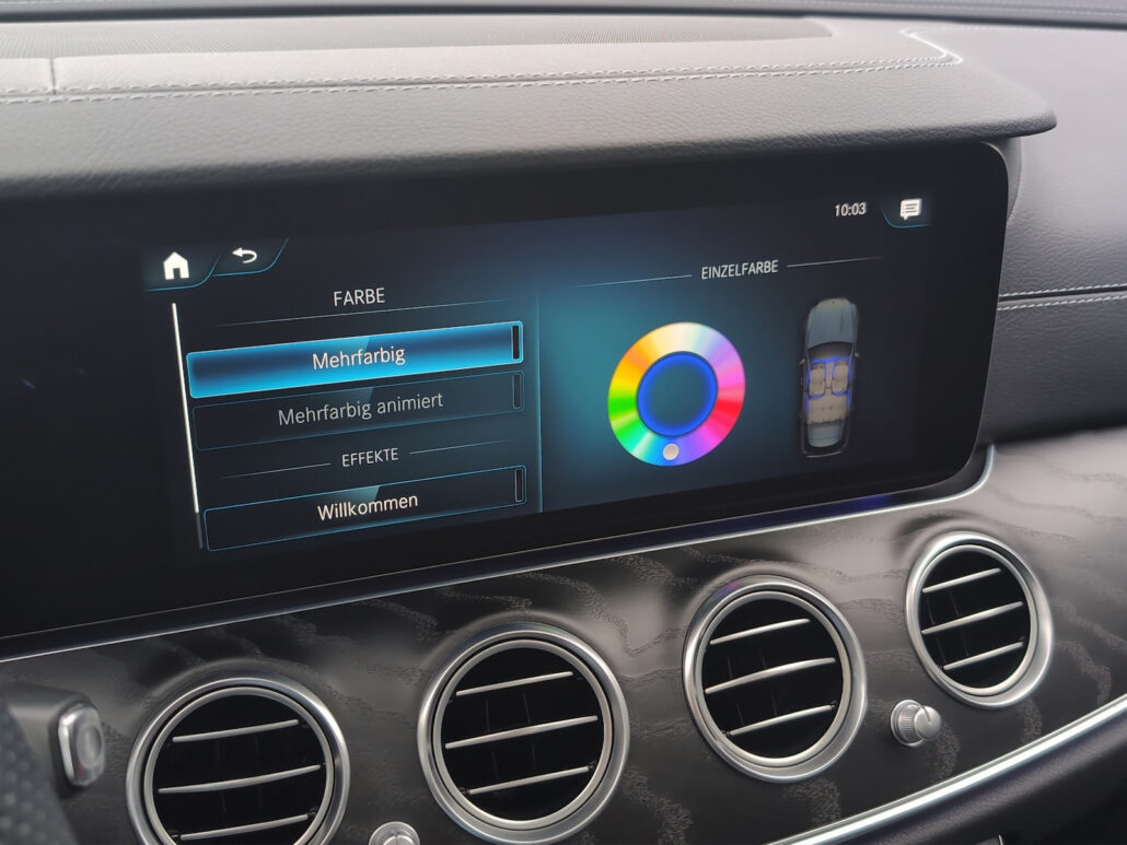 Mercedes-Benz E 300 e AMG Night *Pano*eAHK*360*LED*MBUX* – Bild 11