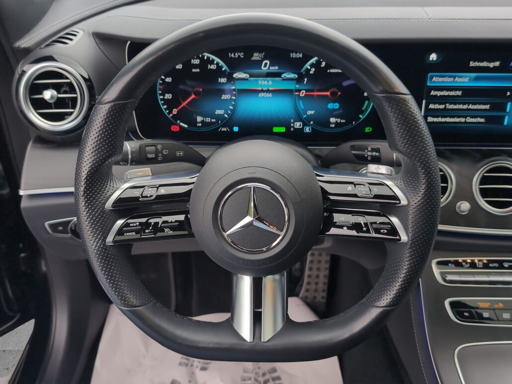 Mercedes-Benz E 300 e AMG Night *Pano*eAHK*360*LED*MBUX* – Bild 15