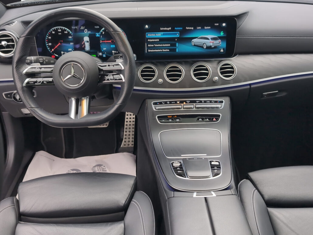 Mercedes-Benz E 300 e AMG Night *Pano*eAHK*360*LED*MBUX* – Bild 18