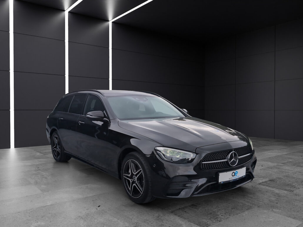 Mercedes-Benz E 300 e AMG Night *Pano*eAHK*360*LED*MBUX* – Bild 2