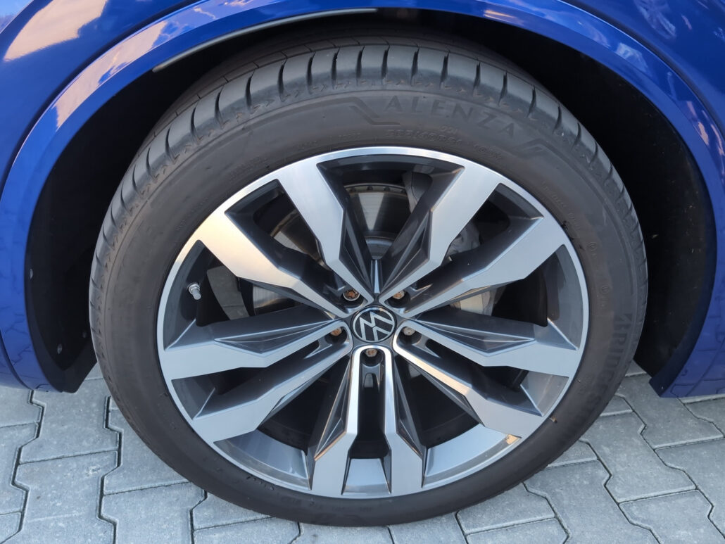 VW Touareg R-Line Black 4M*Matrix*Pano*AHK*Luft*StH – Bild 27